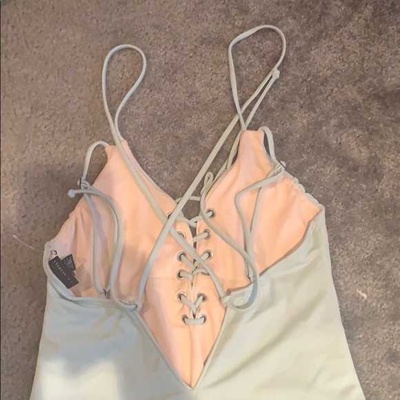 NWOT ONE PIECE - Picture 3 of 3